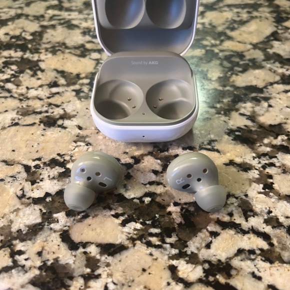 Galaxy buds2 - Picture 7 of 7